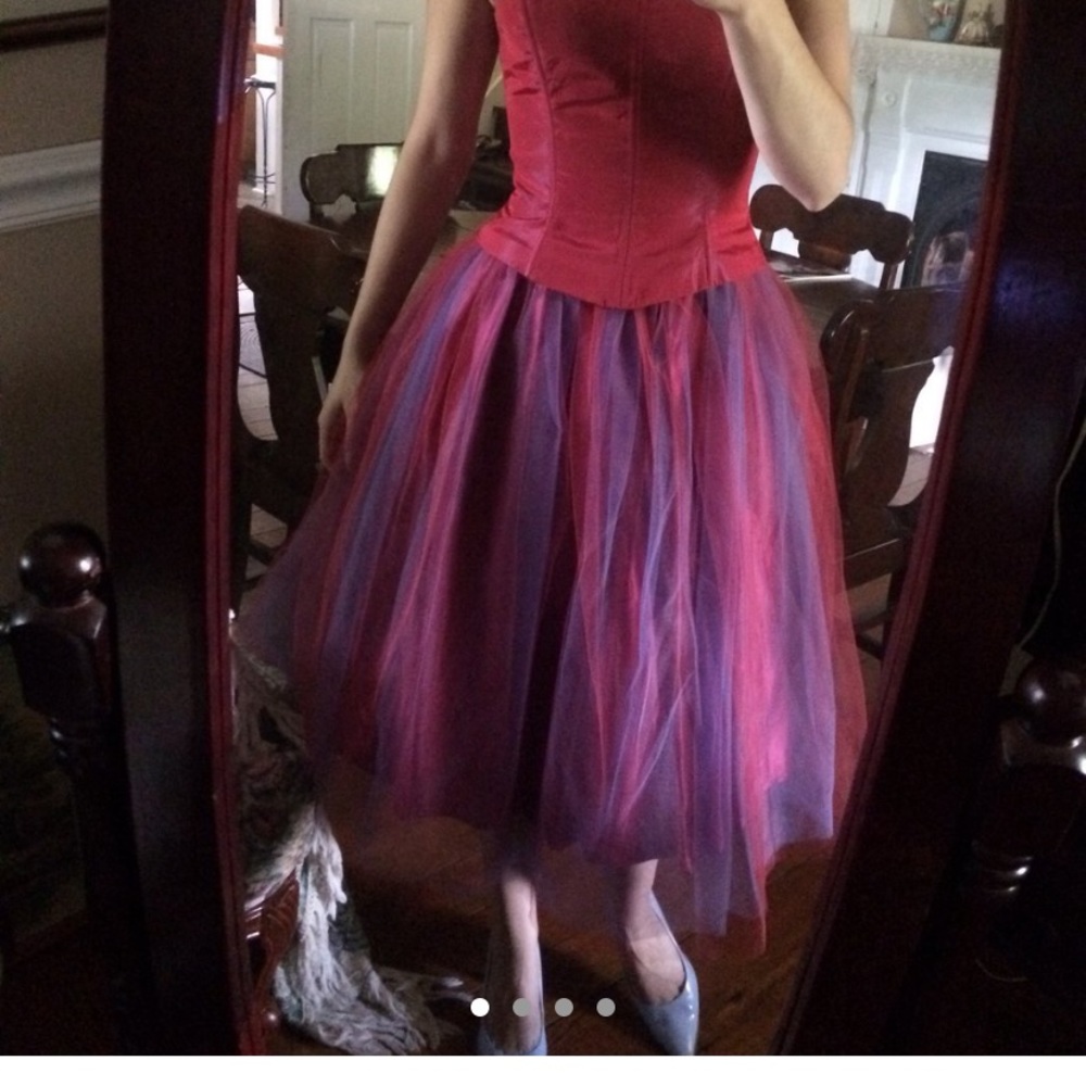 Very Carrie Bradshaw Dress!